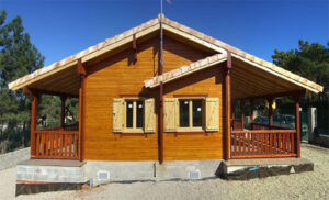 kelebihan kekurangan rumah kayu