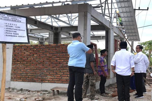 Pembangunan Rumah Instan Sederhana Sehat (RISHA) di Lombok Pembangunan RISHA di Lombok